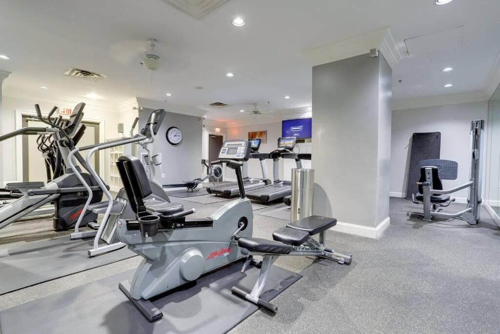 Fantastic 2 Bedroom Condo At Ballston With Gym Arlington Exteriér fotografie