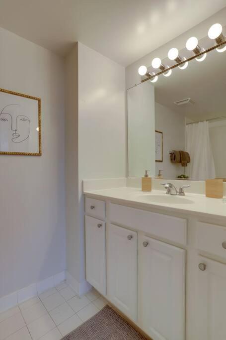 Fantastic 2 Bedroom Condo At Ballston With Gym Arlington Exteriér fotografie